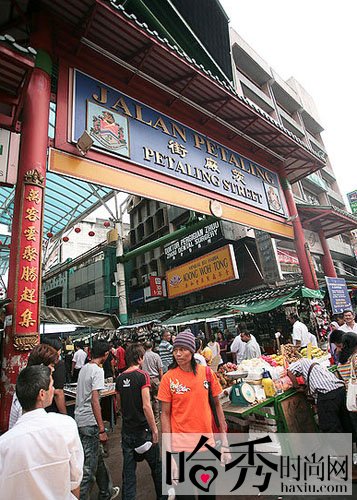 马来西亚吉隆坡的唐人街旅游 茨厂街最具中国风情的跳蚤市场