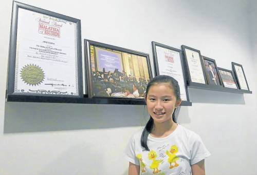 大马华裔女生9岁获钢琴硕士文凭盼登上国际舞台