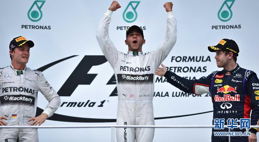 （体育）（1）赛车&mdash;&mdash;F1马来西亚站：汉密尔顿夺冠