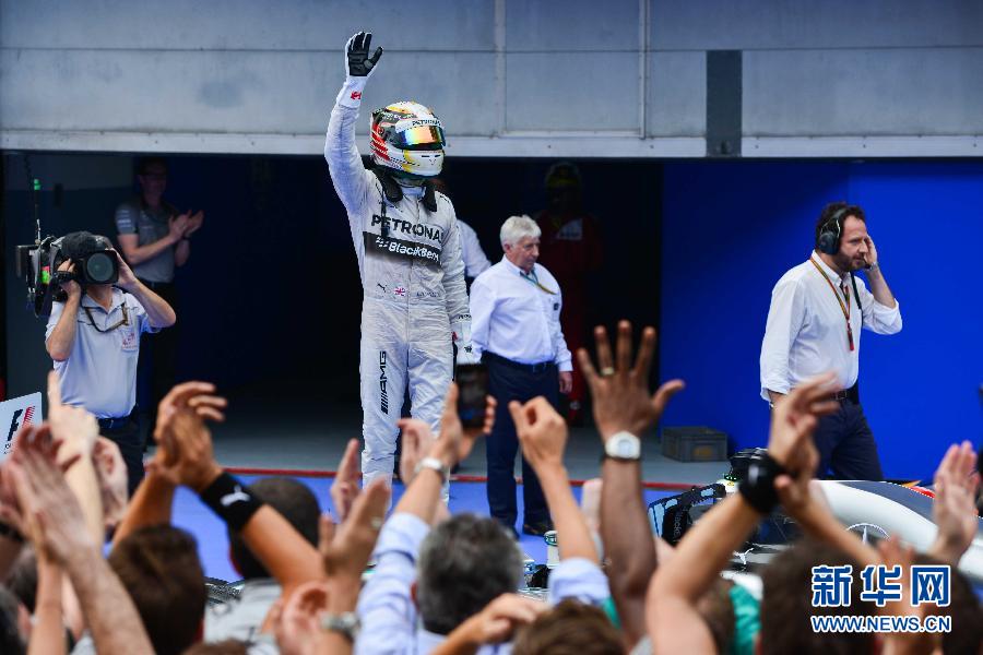 （体育）（5）赛车&mdash;&mdash;F1马来西亚站：汉密尔顿夺冠