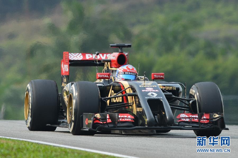 （体育）（15）赛车&mdash;&mdash;F1马来西亚站：汉密尔顿夺冠