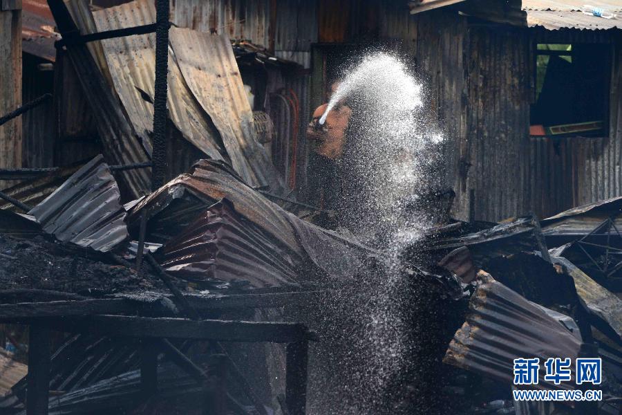 （国际）（3）马来西亚沙巴州水上木屋发生火灾