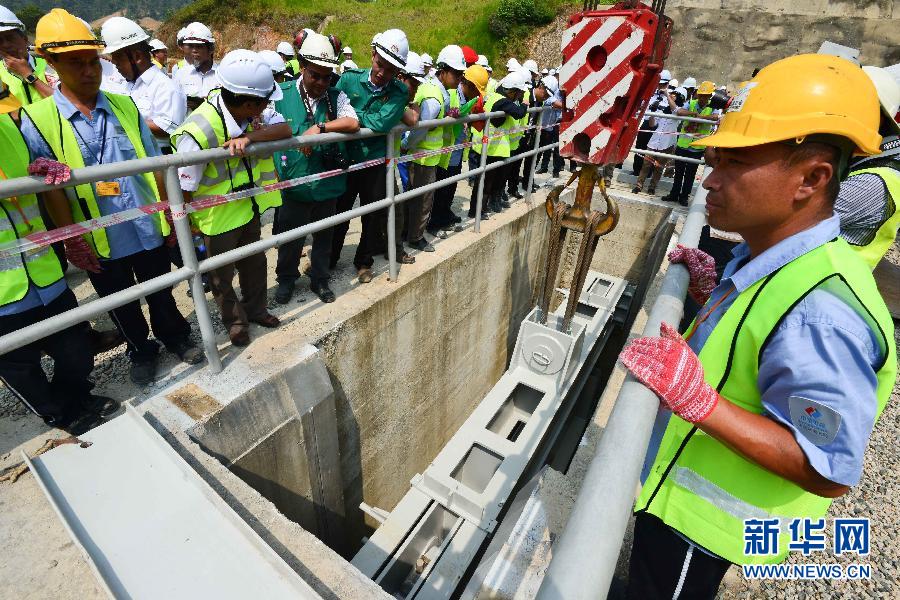（国际·图文互动）（1）中国公司承建的马来西亚胡鲁水电站成功下闸蓄水
