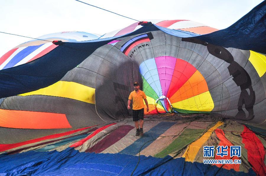 （国际）（1）马来西亚举行国际热气球嘉年华