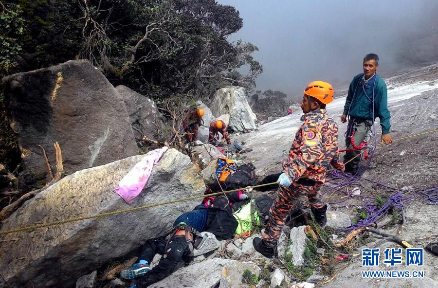 （国际）（2）马来西亚已发现16具地震遇难者遗体　一具带有中国护照 