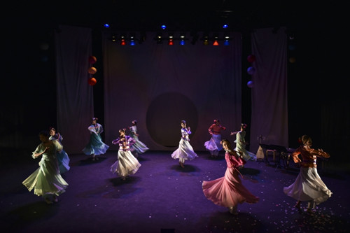 中国侨网舞蹈表演（马来西亚《星洲日报》资料图）