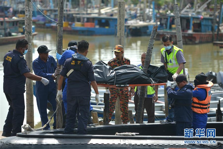 （国际）（1）马来西亚倾覆挖沙船遇难人数上升至4人