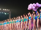 泰国举行清迈小姐选美大赛 佳丽泳装秀夺眼球