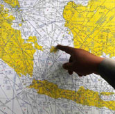 印尼总统要求救援机构全力搜寻失联亚航客机