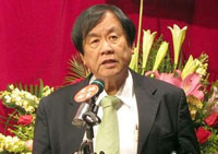 “世华媒体集团”执行主席张晓卿爵士祝贺新华网马来西亚频道上线